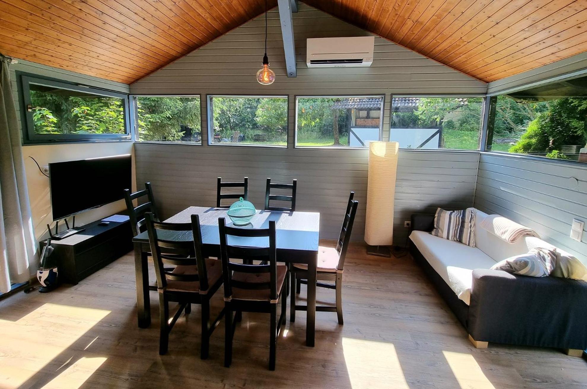 Landhaeuschen Naturnah Holiday home *